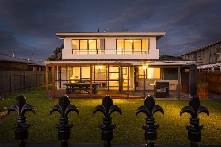 Photo of property in 41 Moyne Avenue, Milson, Palmerston North, 4414