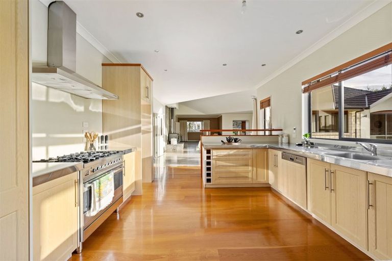 Photo of property in 50 Robert Might Road, Kumeu, 0810