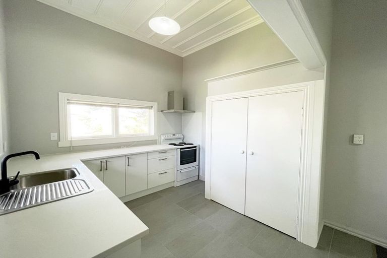Photo of property in 30 Potatau Street, Grey Lynn, Auckland, 1021