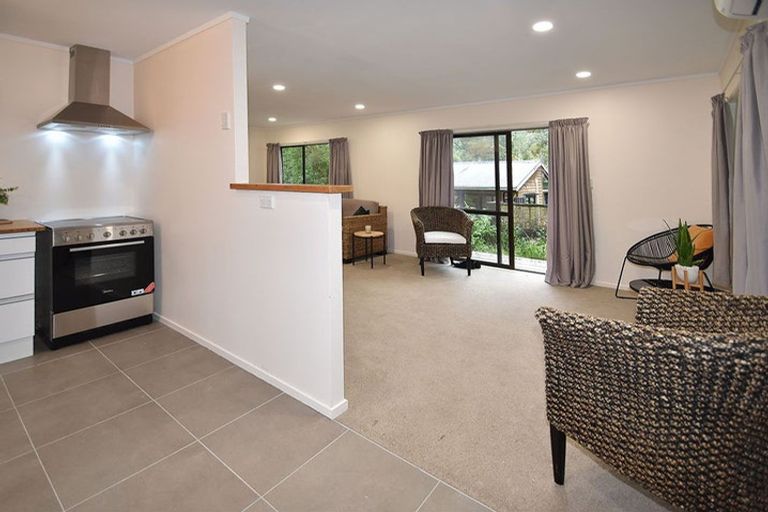 Photo of property in 134 Woodlands Park Road, Titirangi, Auckland, 0604