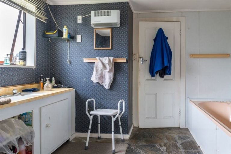 Photo of property in 18 Bradshaw Street, South Dunedin, Dunedin, 9012