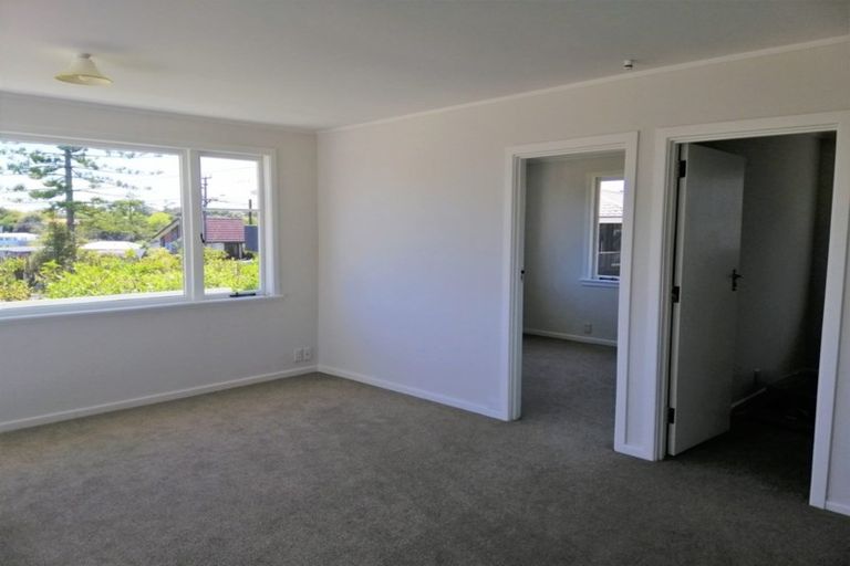 Photo of property in 26 Bay Street, Red Beach, 0932