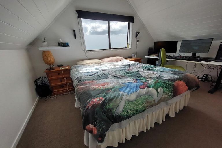 Photo of property in 2/24 Lancaster Road, Beach Haven, Auckland, 0626