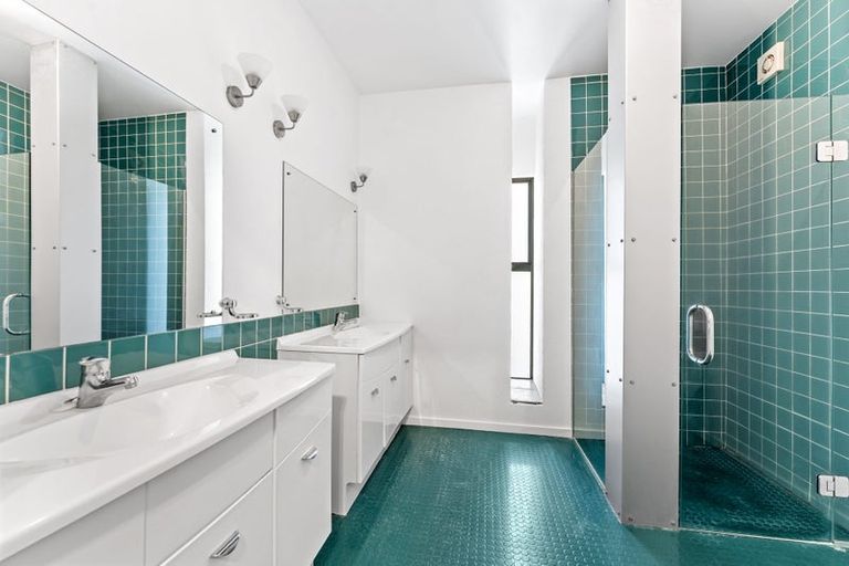 Photo of property in 9 Javelin Close, Gulf Harbour, Whangaparaoa, 0930