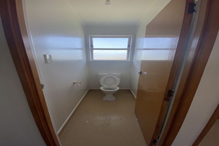 Photo of property in 309 Beach Haven Road, Birkdale, Auckland, 0626