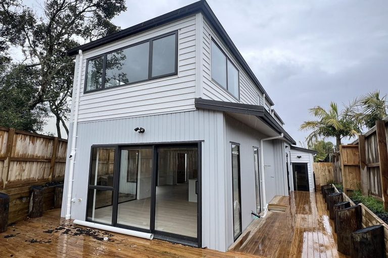 Photo of property in 105e Bond Crescent, Forrest Hill, Auckland, 0620