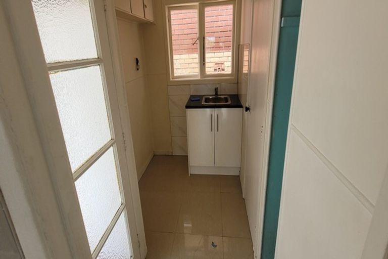 Photo of property in 56 Buckland Road, Mangere East, Auckland, 2024