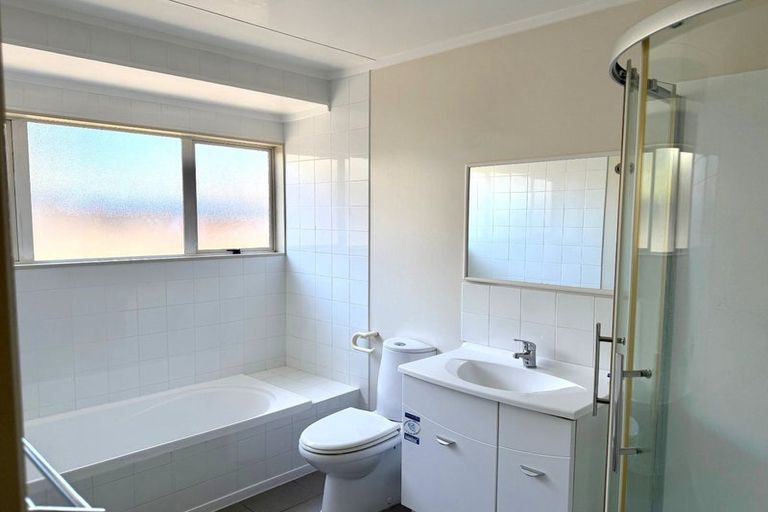 Photo of property in 150 Millhouse Drive, Northpark, Auckland, 2013