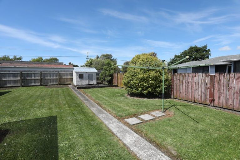 Photo of property in 3 Edward Street, Bulls, 4818