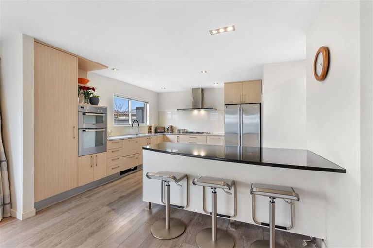 Photo of property in 7 Corsican Grove, Parklands, Christchurch, 8083