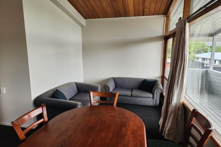 Photo of property in 32 Creyke Road, Ilam, Christchurch, 8041