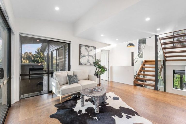 Photo of property in 339 Ridge Road, Paremoremo, Albany, 0793