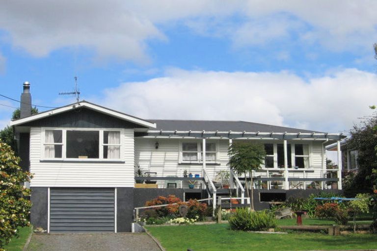 Photo of property in 18 Lynwood Place, Brookfield, Tauranga, 3110