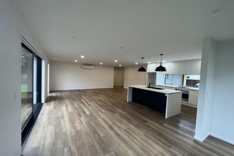 Photo of property in 3b Turehu Street, Merrilands, New Plymouth, 4312