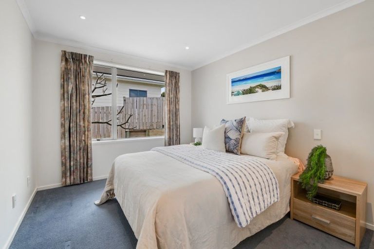 Photo of property in 43 Waiora Road, Stanmore Bay, Whangaparaoa, 0932