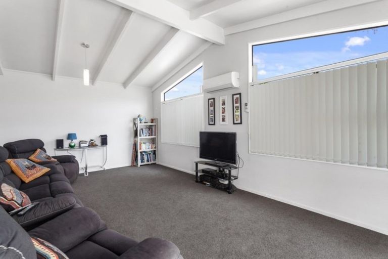 Photo of property in 10 Kanuka Place, Edgecumbe, 3120