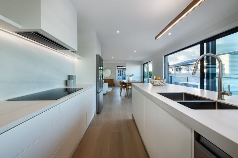 Photo of property in 2/67 Castor Bay Road, Castor Bay, Auckland, 0620