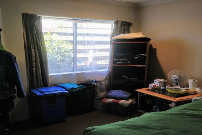 Photo of property in 102a Pah Road, Papatoetoe, Auckland, 2025