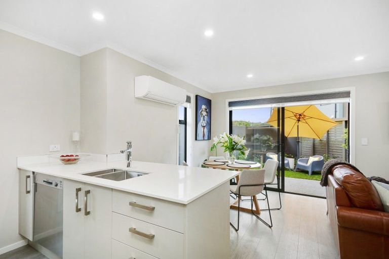 Photo of property in 6d Te Whiti Grove, Waterloo, Lower Hutt, 5011