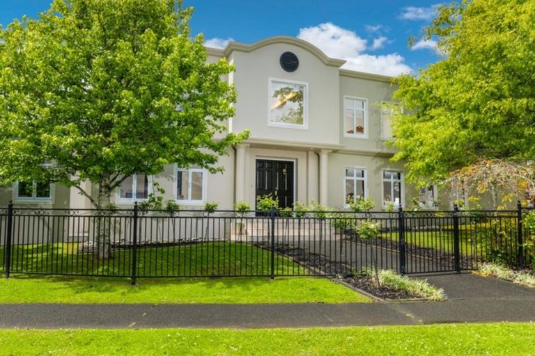 Photo of property in 12 Bushlands Park Drive, Albany, Auckland, 0632