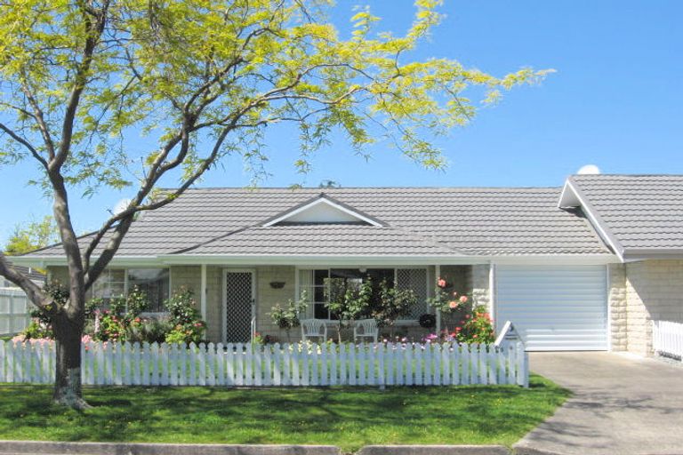 Photo of property in 3b Gardner Place, Inner Kaiti, Gisborne, 4010
