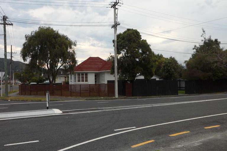 Photo of property in 102 Kowhai Street, Naenae, Lower Hutt, 5011