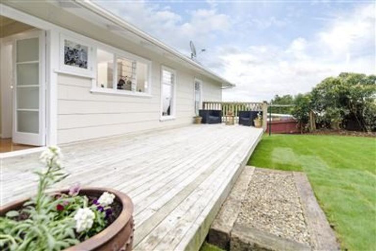 Photo of property in 40 Puriri Street, Helensville, 0800