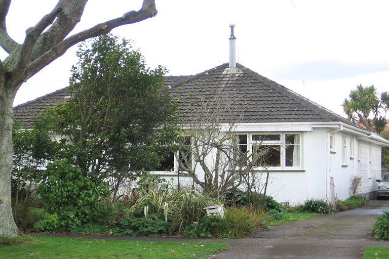 Photo of property in 31 Collingwood Street, Hokowhitu, Palmerston North, 4410