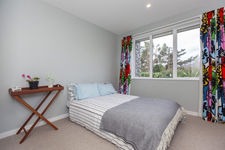 Photo of property in 20 Te Heke Place, Waikanae, 5036