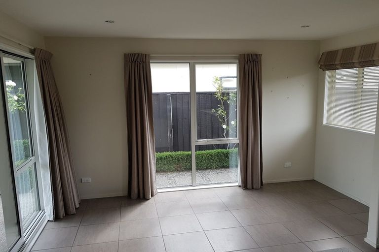 Photo of property in 52 Huntingdon Drive, Rangiora, 7400