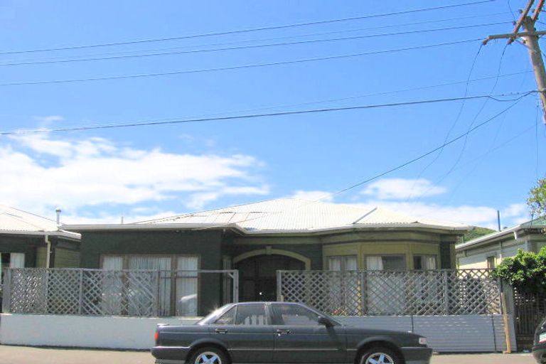 Photo of property in 113 Tasman Street, Mount Cook, Wellington, 6021