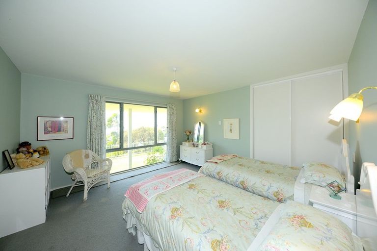 Photo of property in 185 Mount Pleasant Road, Mount Pleasant, Christchurch, 8081