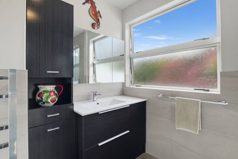 Photo of property in 68 Skerman Street, Marton, 4710