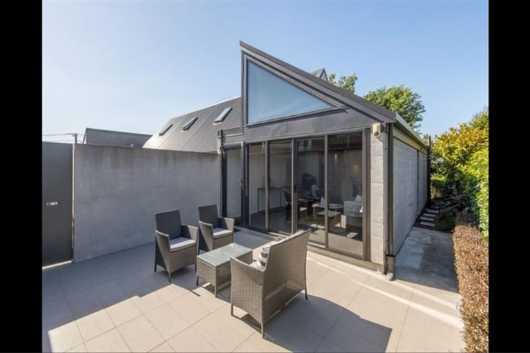 Photo of property in 6/20 North Avon Road, Richmond, Christchurch, 8013