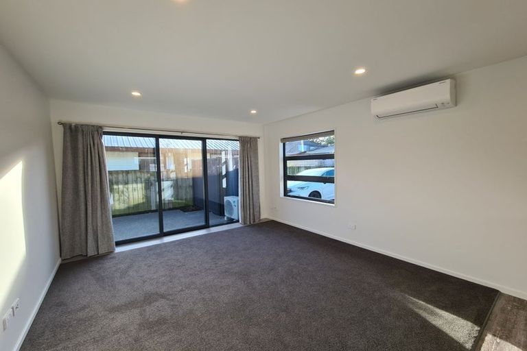 Photo of property in 3/11 Defoe Place, Waltham, Christchurch, 8023