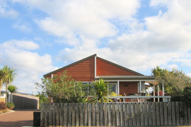 Photo of property in 762 Papamoa Beach Road, Papamoa Beach, Papamoa, 3118