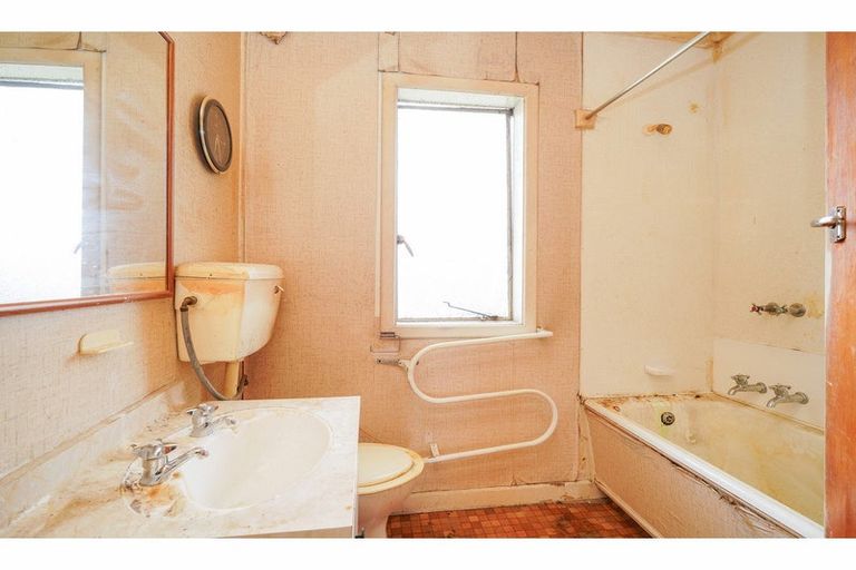 Photo of property in 2/145 Esk Street, Invercargill, 9810