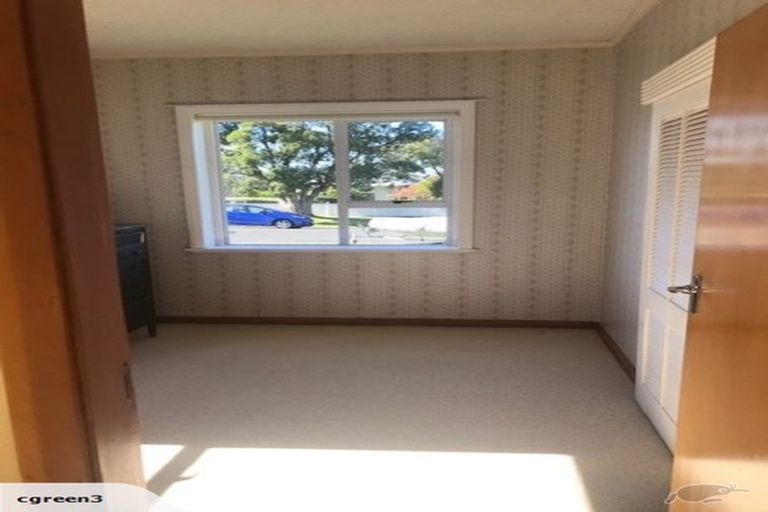 Photo of property in 22 Niccol Avenue, Narrow Neck, Auckland, 0624