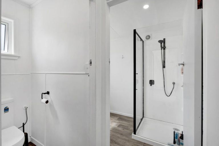 Photo of property in 39 Domett Street, Opunake, 4616