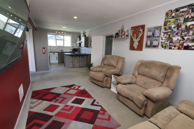 Photo of property in 59 Mcmurdo Street, Tinwald, Ashburton, 7700