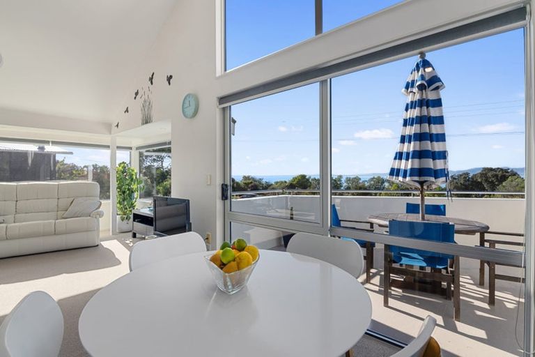 Photo of property in 14 Cliff Road, Tasman, Upper Moutere, 7173