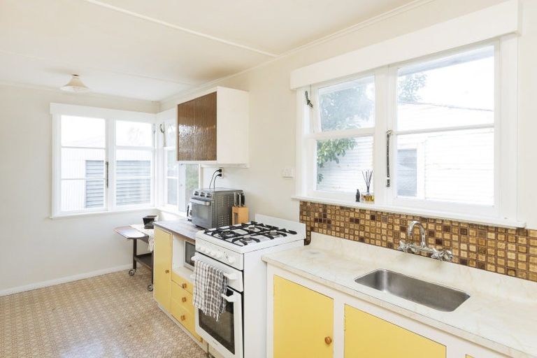 Photo of property in 1 Kauri Street, Elgin, Gisborne, 4010