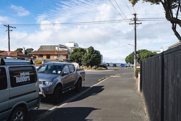 Photo of property in 33 Beach Street, Saint Clair, Dunedin, 9012