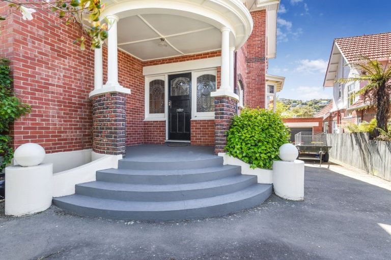 Photo of property in 24 Sandringham Street, Saint Clair, Dunedin, 9012