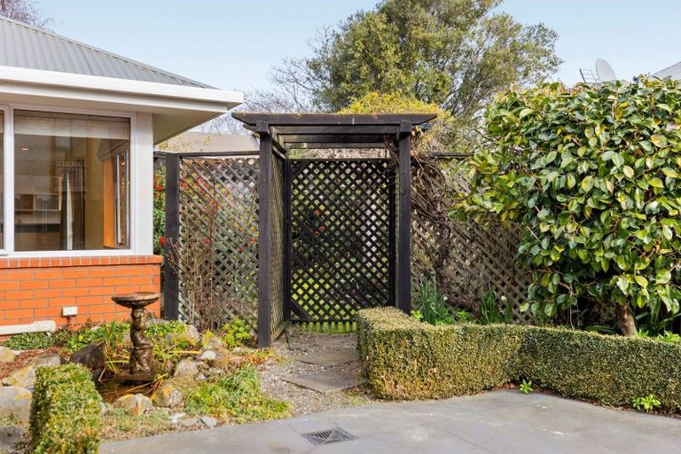Photo of property in 8b Hinton Place, Rangiora, 7400