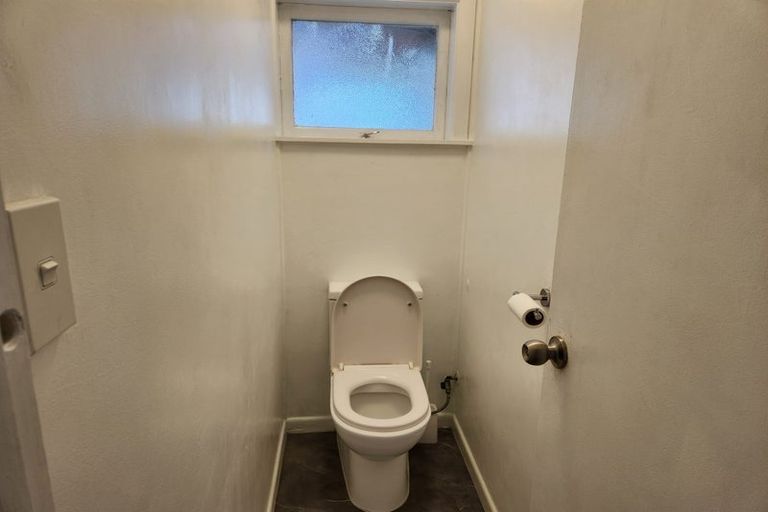 Photo of property in 32a Kirkbride Road, Mangere Bridge, Auckland, 2022