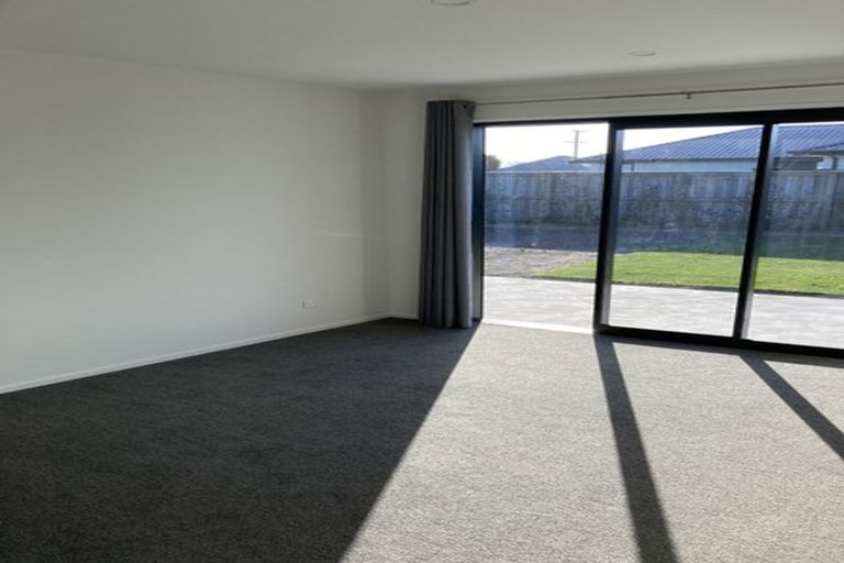 Photo of property in 1 Merino Crescent, Amberley, 7410