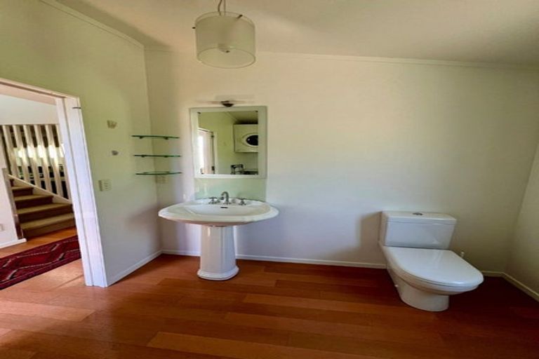 Photo of property in 64 Church Street, Devonport, Auckland, 0624