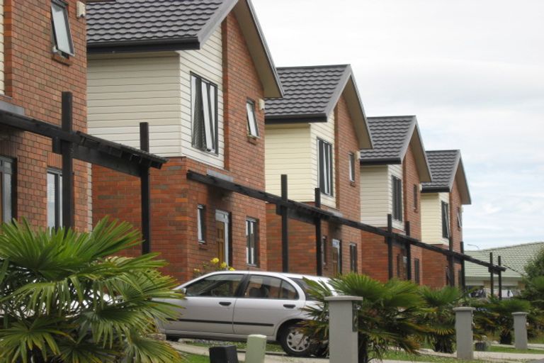 Photo of property in 20 Secoia Crescent, Mangere, Auckland, 2022