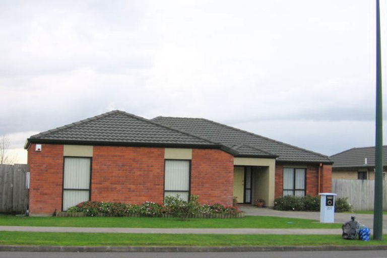 Photo of property in 207 Kilkenny Drive, East Tamaki Heights, Auckland, 2016